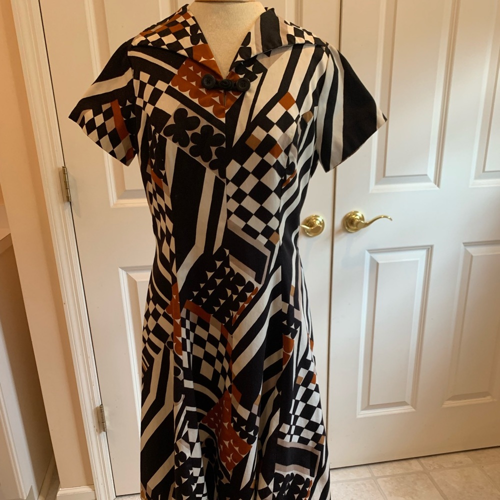 Vintage Multi-Color Dress — Size 8